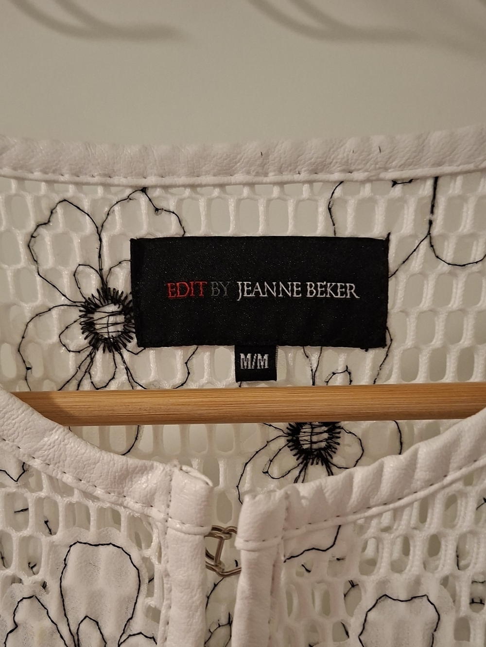 White & Black Floral Embroidered Mesh Collarless Overcoat Jenne Beker (Size M) - Picture 6 of 7